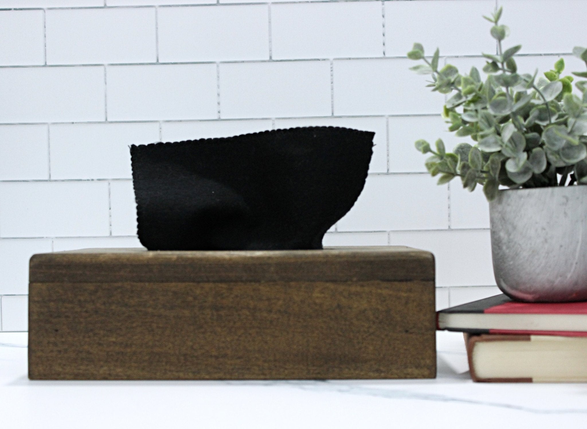 Black Tissues - Stella & Sol Sustainables