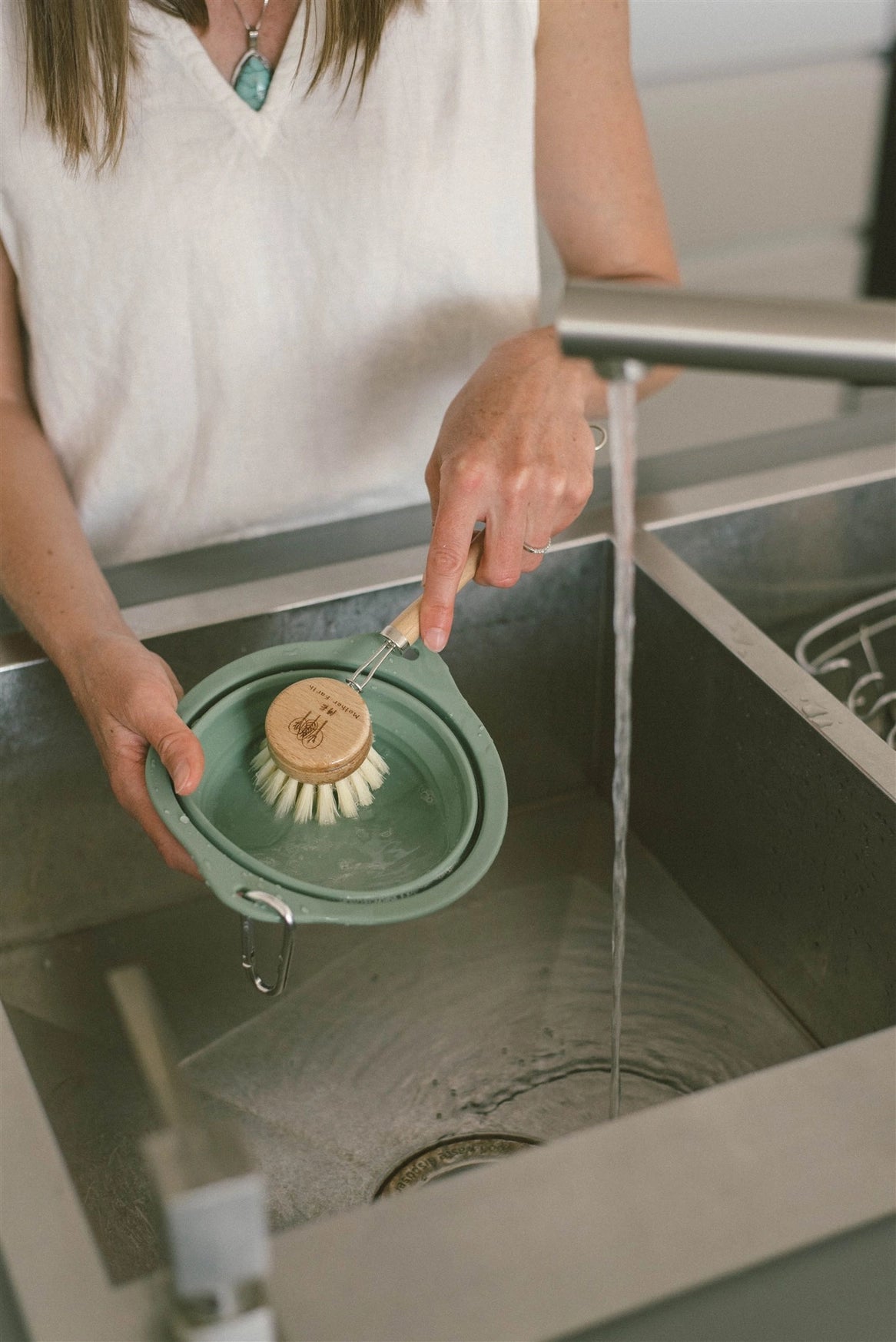 Kitchen Dish Brush, Coated Wood - Stella & Sol Sustainables