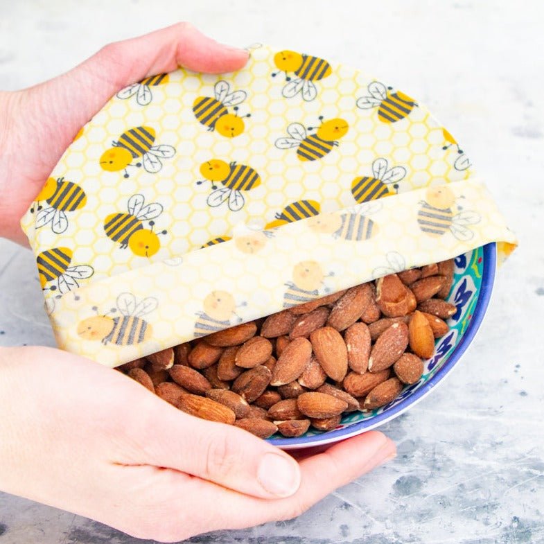 Large Bee Beeswax Wrap - Stella & Sol Sustainables